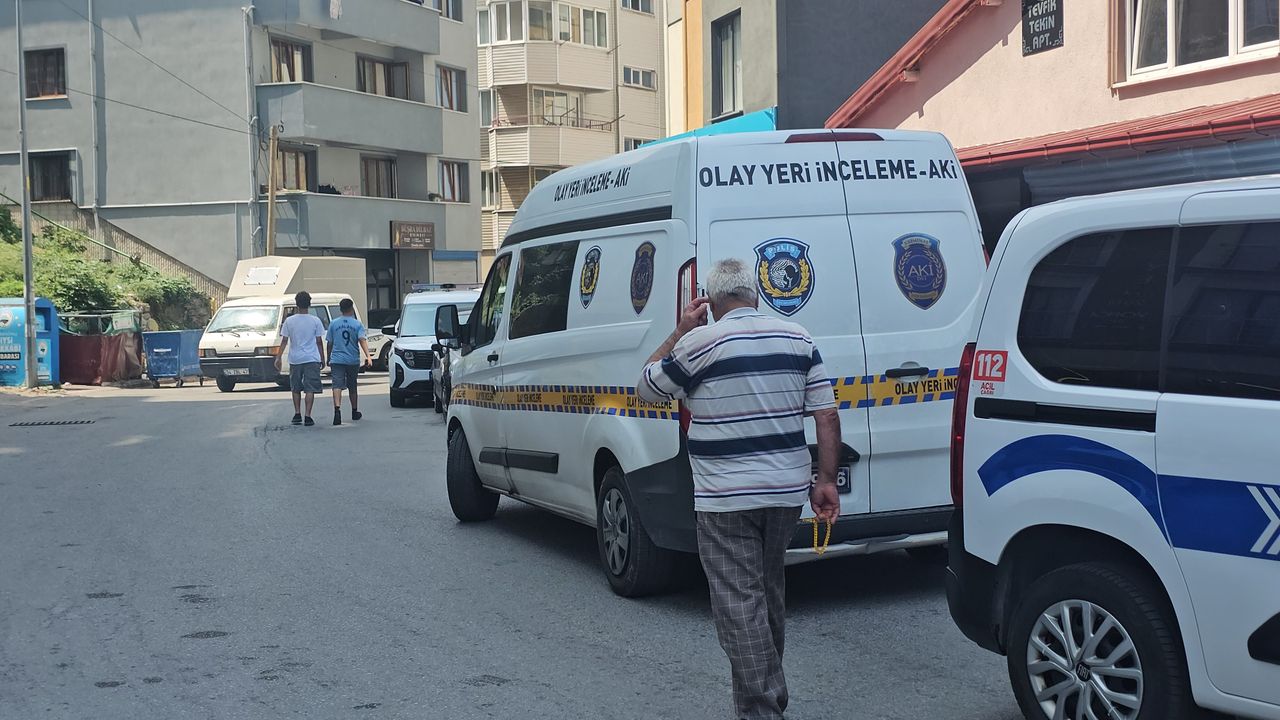 Nazım Zararcı Öldü
