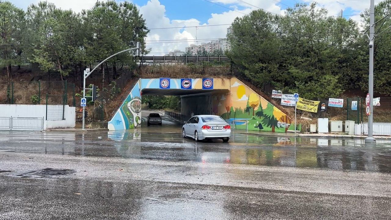Kocaeli'de sağanak;