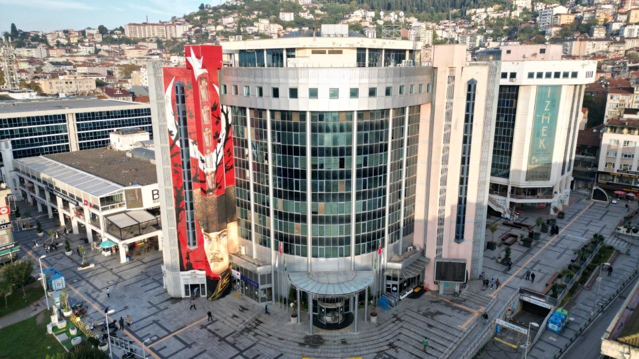 İzmit Belediyesi'ne