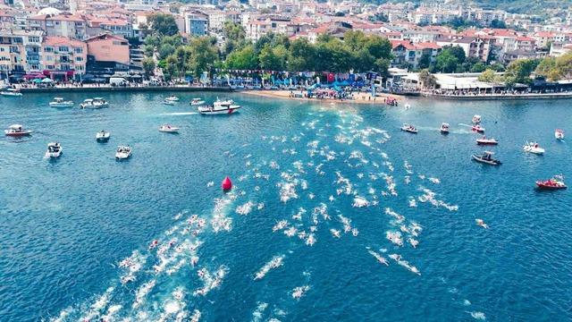 İzmit Körfezi Yüzme Yarışı