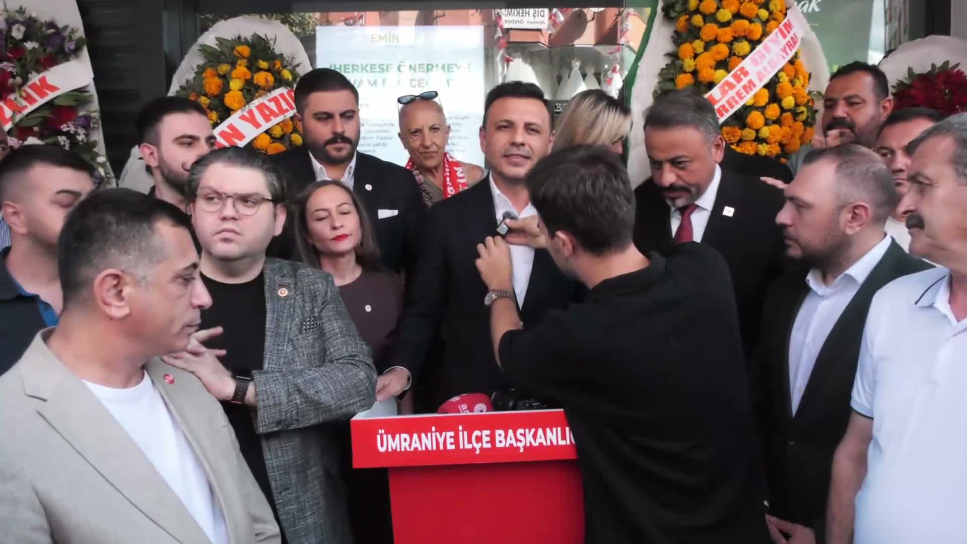 YENİ Parti