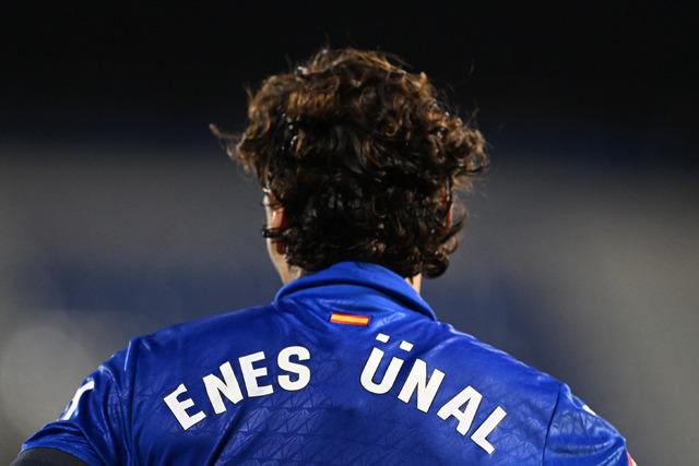 Enes Ünal'da